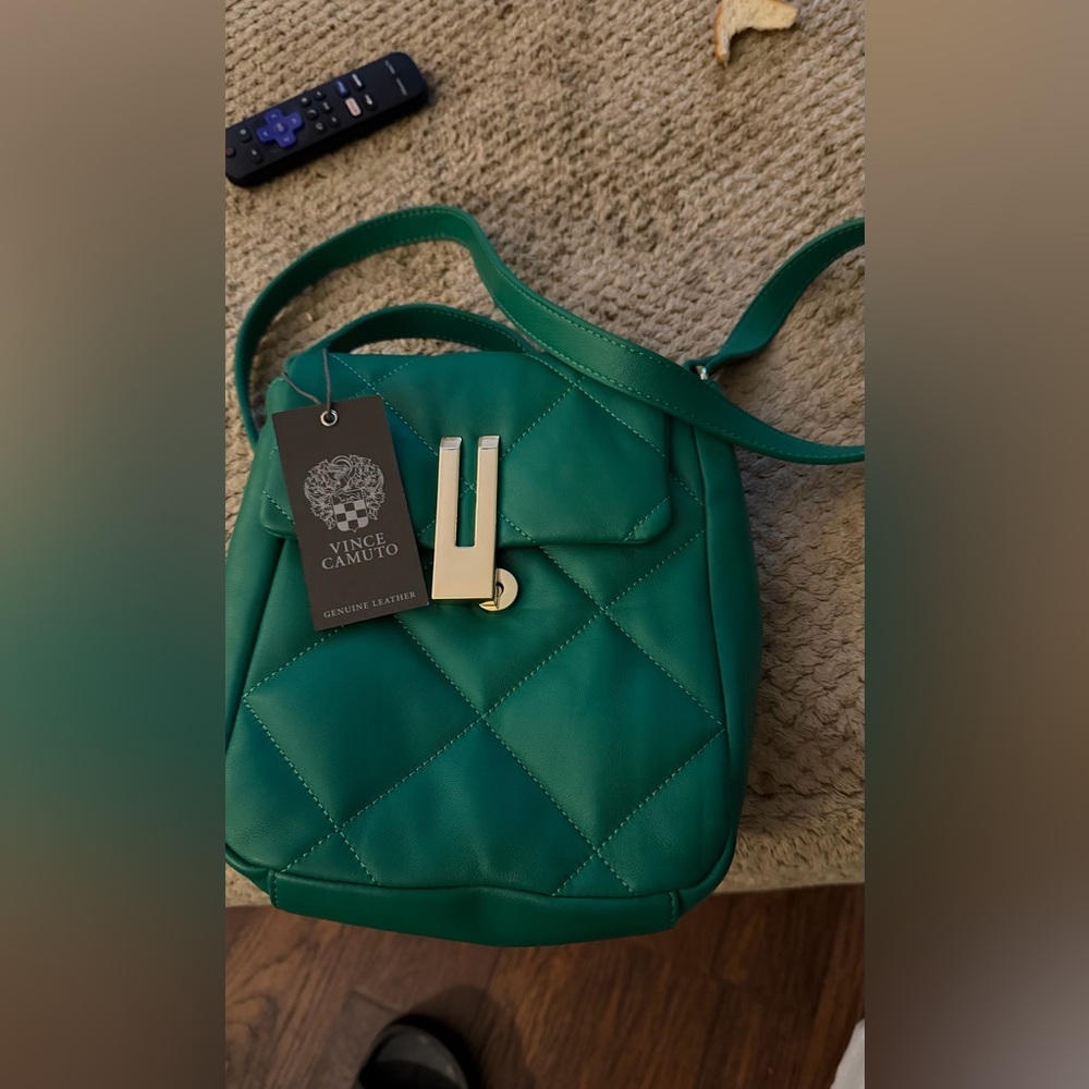 Vince Camuto Green Crossbody Bag NWT and duster bag cover